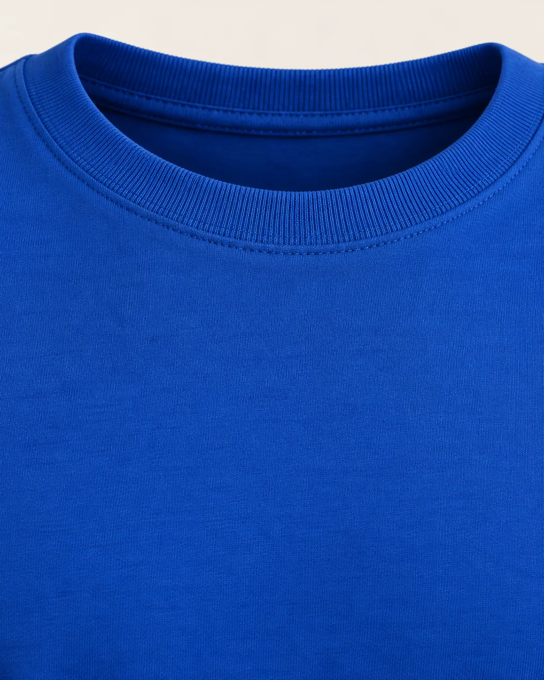Playera cuello redondo (promocional) azul rey, detalle de área de impresión